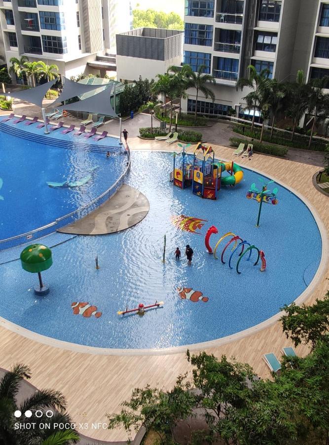 Atlantis Homestay Pool View 1210 Малакка Экстерьер фото